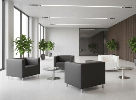 LEANDER "S" Sessel mit geschlossener Front